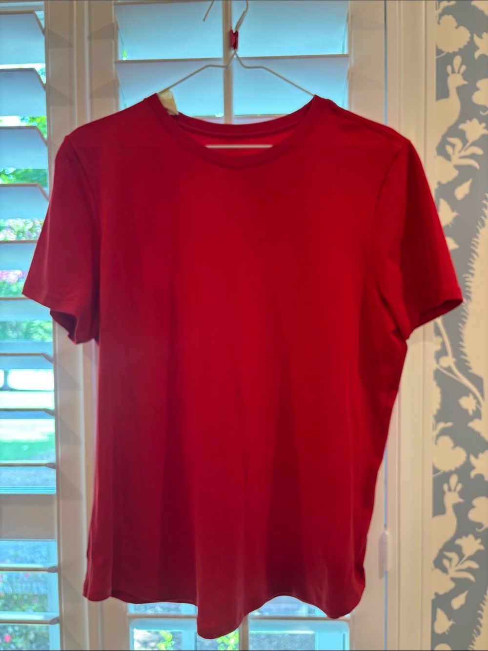 lululemon athletica Red Short Sleeve Crew Tee